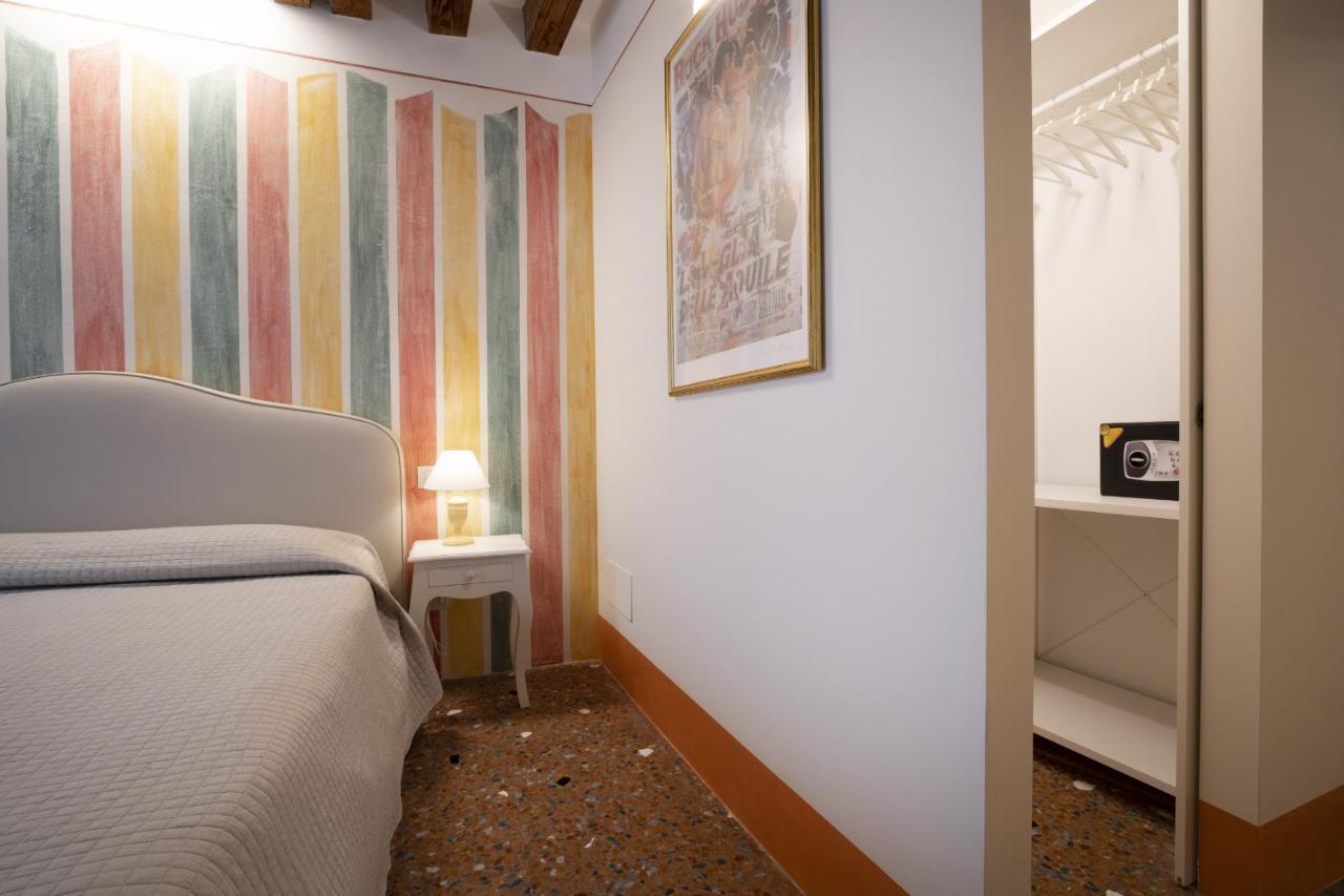 Апартаменты Rialto Sant'Aponal Prestige By Wonderful Italy Венеция Экстерьер фото