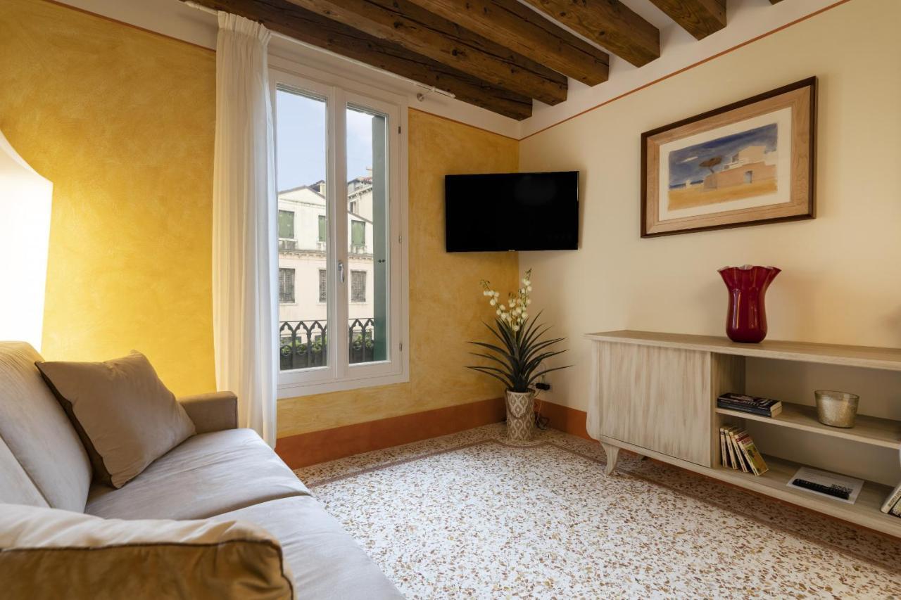 Апартаменты Rialto Sant'Aponal Prestige By Wonderful Italy Венеция Экстерьер фото